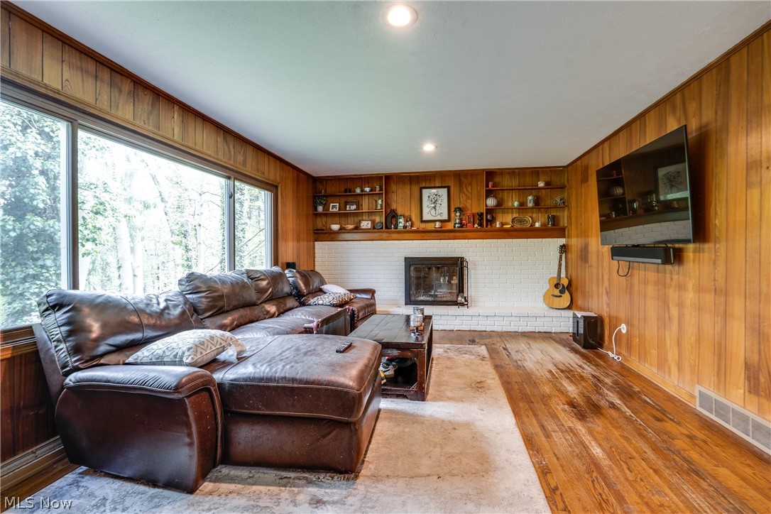 2295 Woodpark Road Akron, OH 44333 - Photo 22 of 40 Gallery Image 22