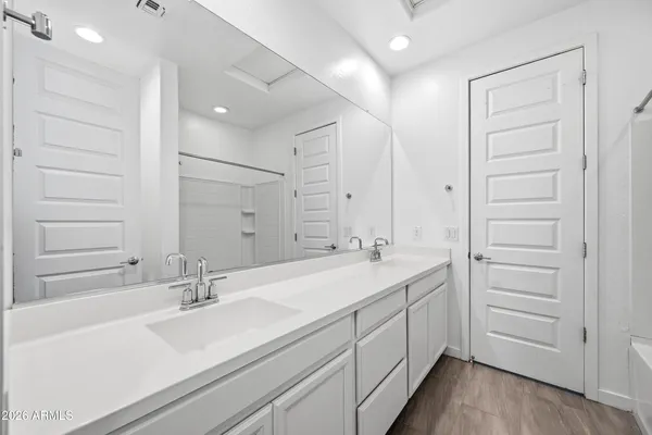 $2,595 | 1627 West Estes Way, Phoenix, AZ 85041