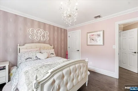 $1,150,000 | 58 Mackay Avenue, Waldwick, NJ 07463