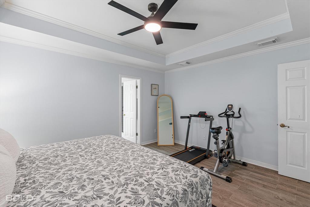 6020 Applegate Circle Bossier City, LA 71111 - Photo 27 of 36 a view of a room with gym equipment