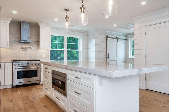 $1,500,000 | 5 Williams Street, Unit 4, Warwick, RI 02818