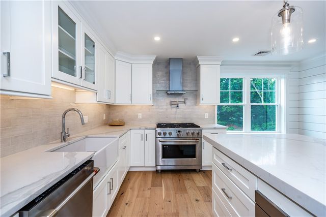 $1,500,000 | 5 Williams Street, Unit 4, Warwick, RI 02818