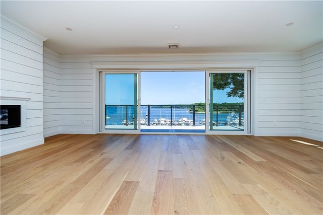 $1,500,000 | 5 Williams Street, Unit 4, Warwick, RI 02818