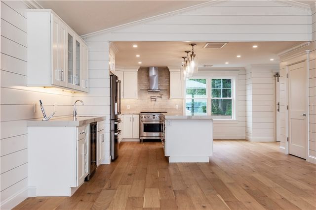 $1,500,000 | 5 Williams Street, Unit 4, Warwick, RI 02818