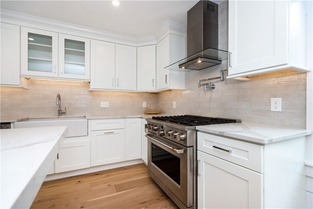 $1,500,000 | 5 Williams Street, Unit 4, Warwick, RI 02818