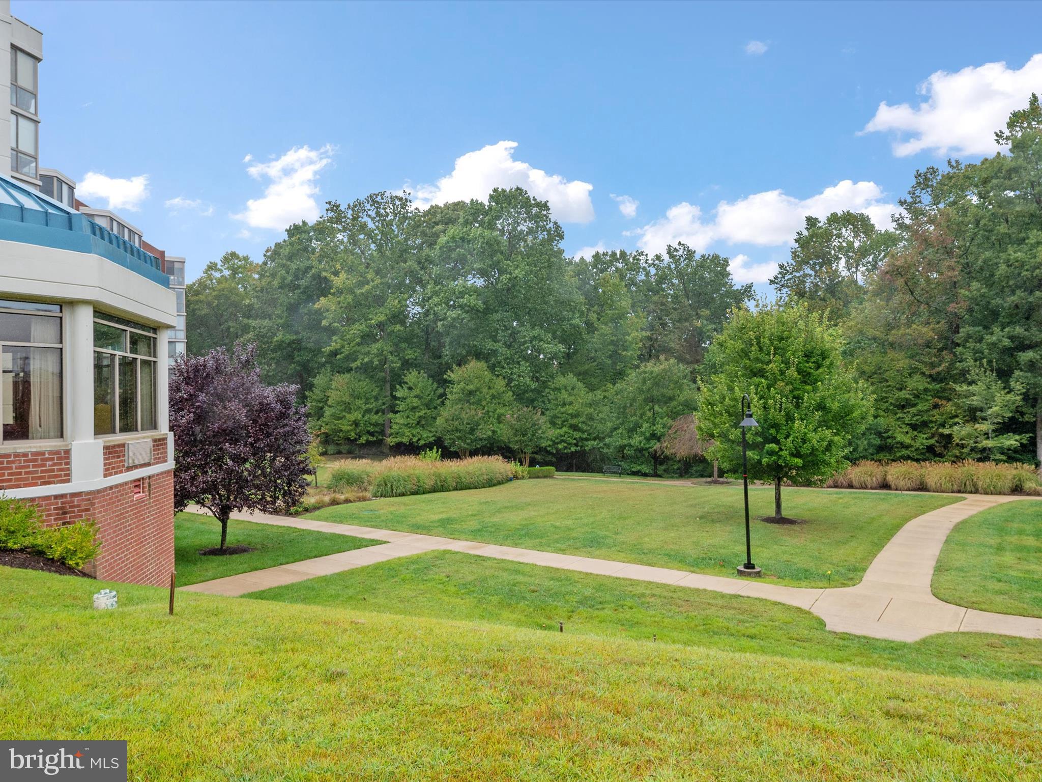 940 Astern Way, Unit 604 Annapolis, MD 21401 - Photo 23 of 27 a view of a playground with basketball court
