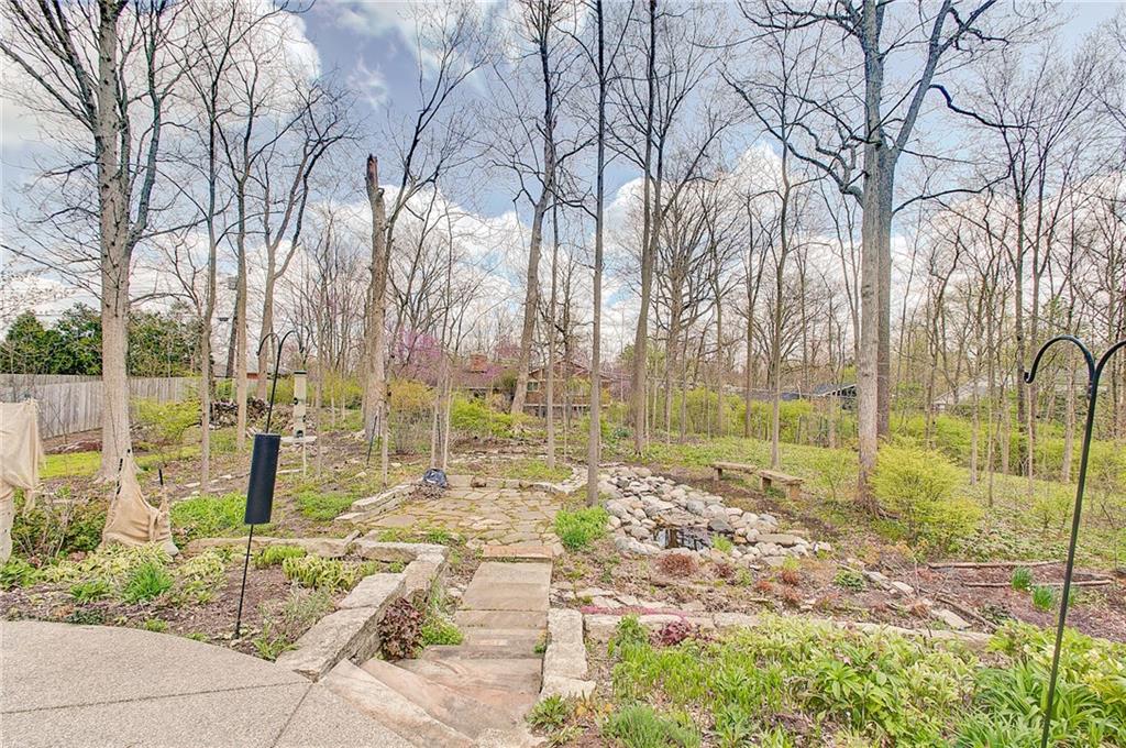 6345 Knyghton Road Indianapolis, IN 46220 - Photo 31 of 37 Gallery Image 31