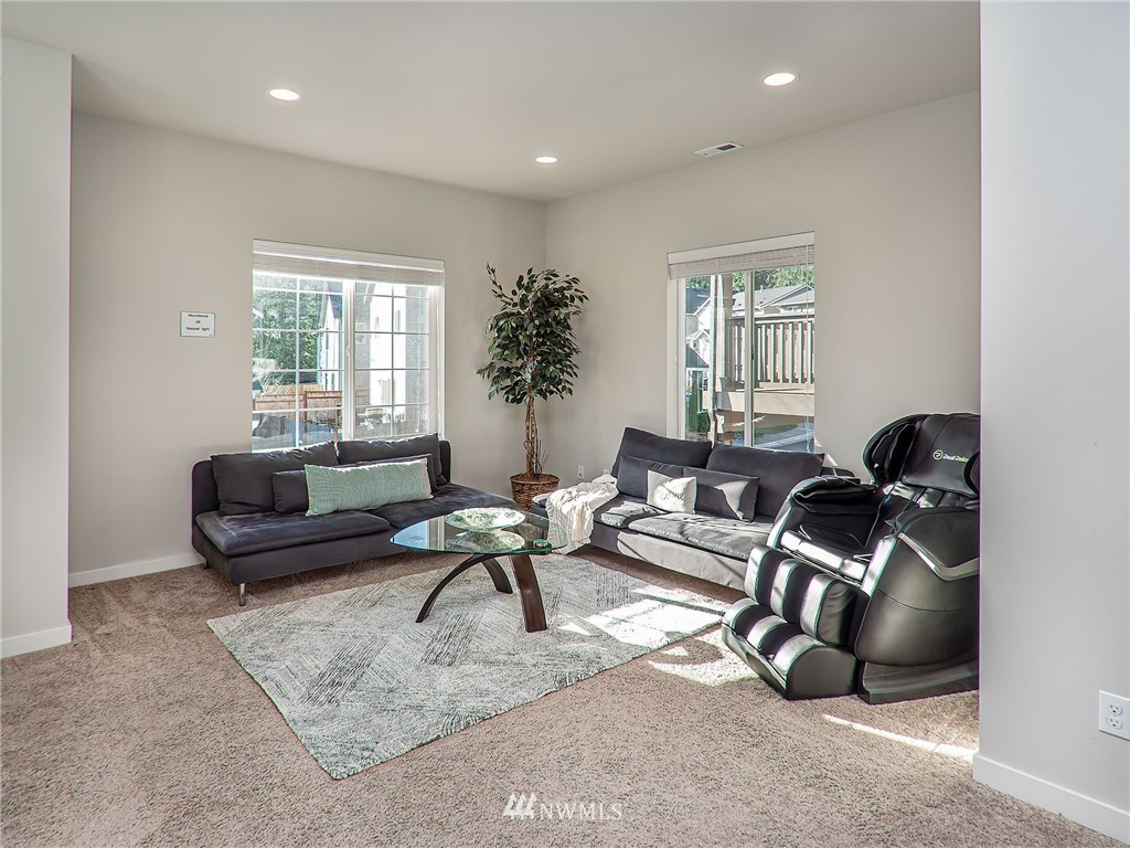 19 157th Lane Southeast Bothell, WA 98012 - Photo 14 of 24 Gallery Image 14