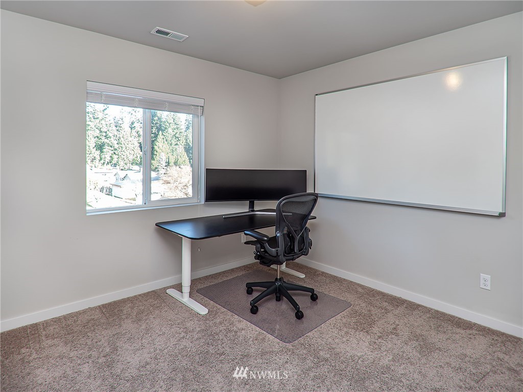 19 157th Lane Southeast Bothell, WA 98012 - Photo 21 of 24 Gallery Image 21