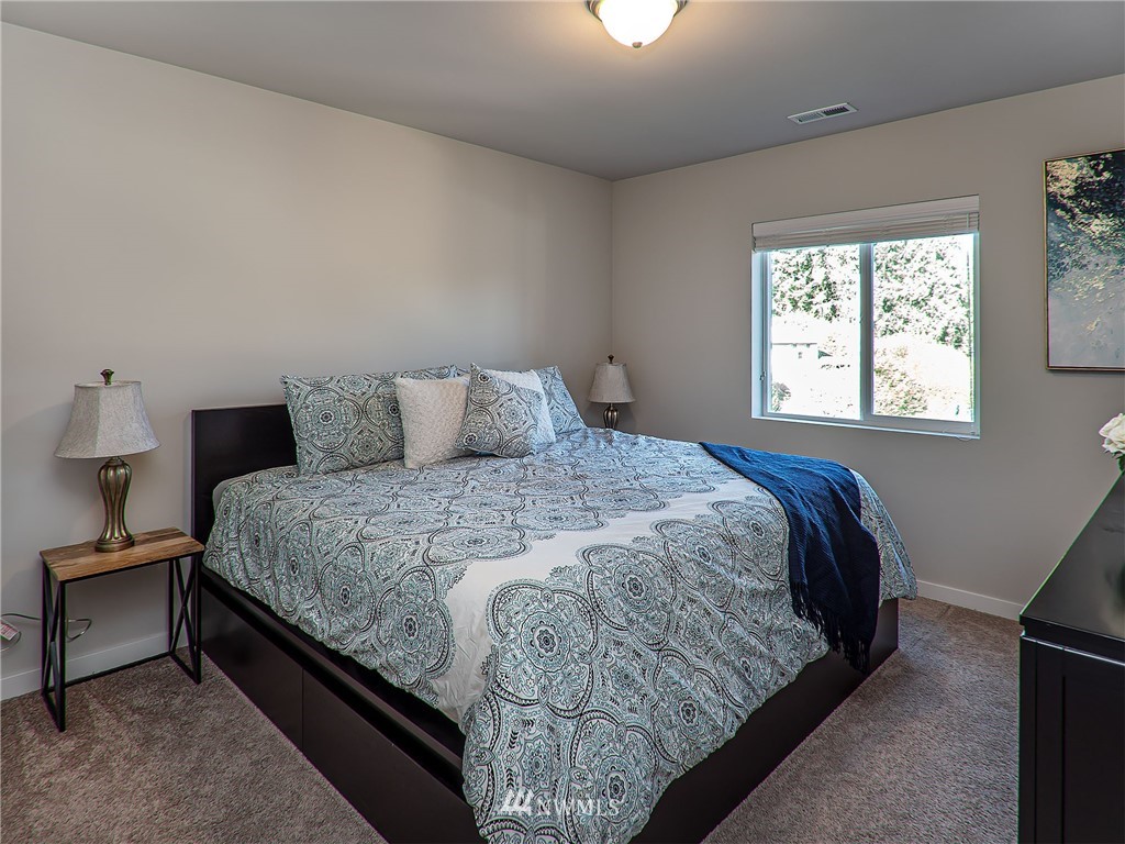19 157th Lane Southeast Bothell, WA 98012 - Photo 23 of 24 Gallery Image 23