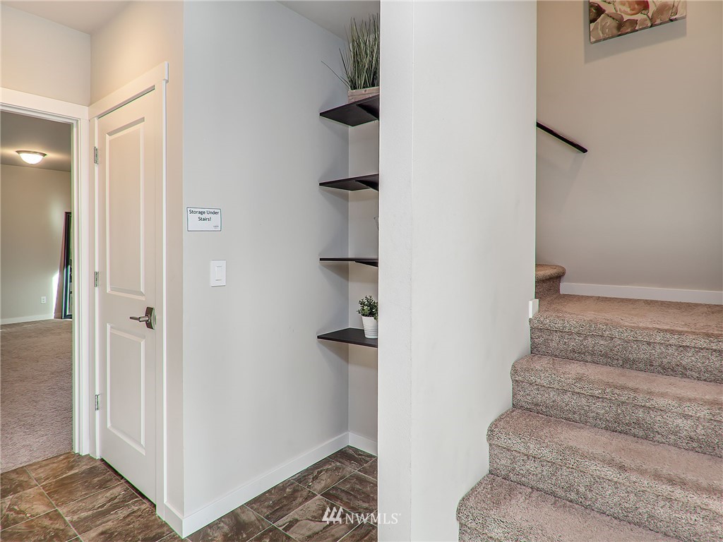 19 157th Lane Southeast Bothell, WA 98012 - Photo 4 of 24 Gallery Image 4
