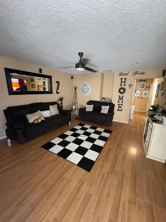 $154,900 | 657 West Parlier Avenue, Unit 116, Reedley, CA 93654