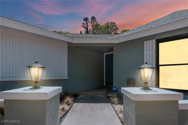 $469,000 | 12331 McGregor Boulevard, Fort Myers, FL 33919