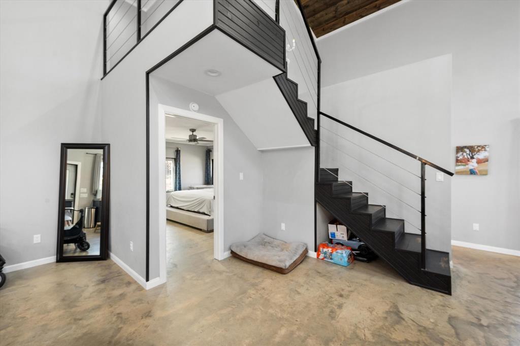 230 Fcr, Unit 540 Fairfield, TX 75840 - Photo 20 of 37 a view of a livingroom with furniture and stairs