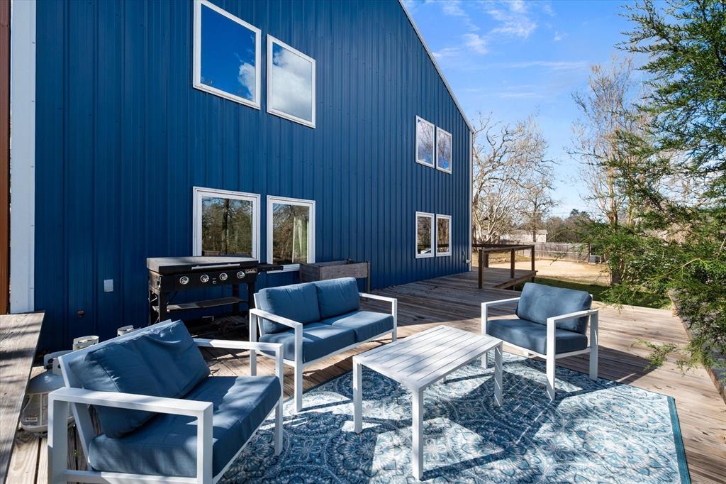 230 Fcr, Unit 540 Fairfield, TX 75840 - Photo 30 of 37 a backyard of a house with outdoor seating