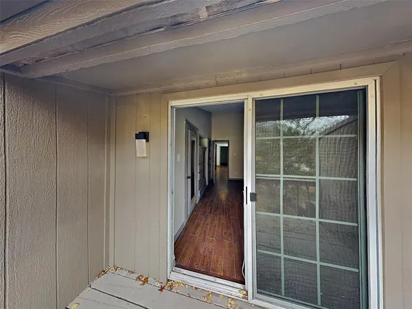 $2,500 | 2986 Buttonwood Drive, Carrollton, TX 75006