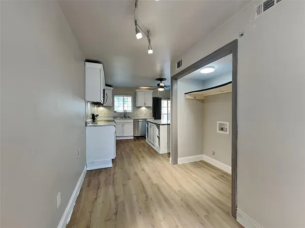$2,500 | 2986 Buttonwood Drive, Carrollton, TX 75006