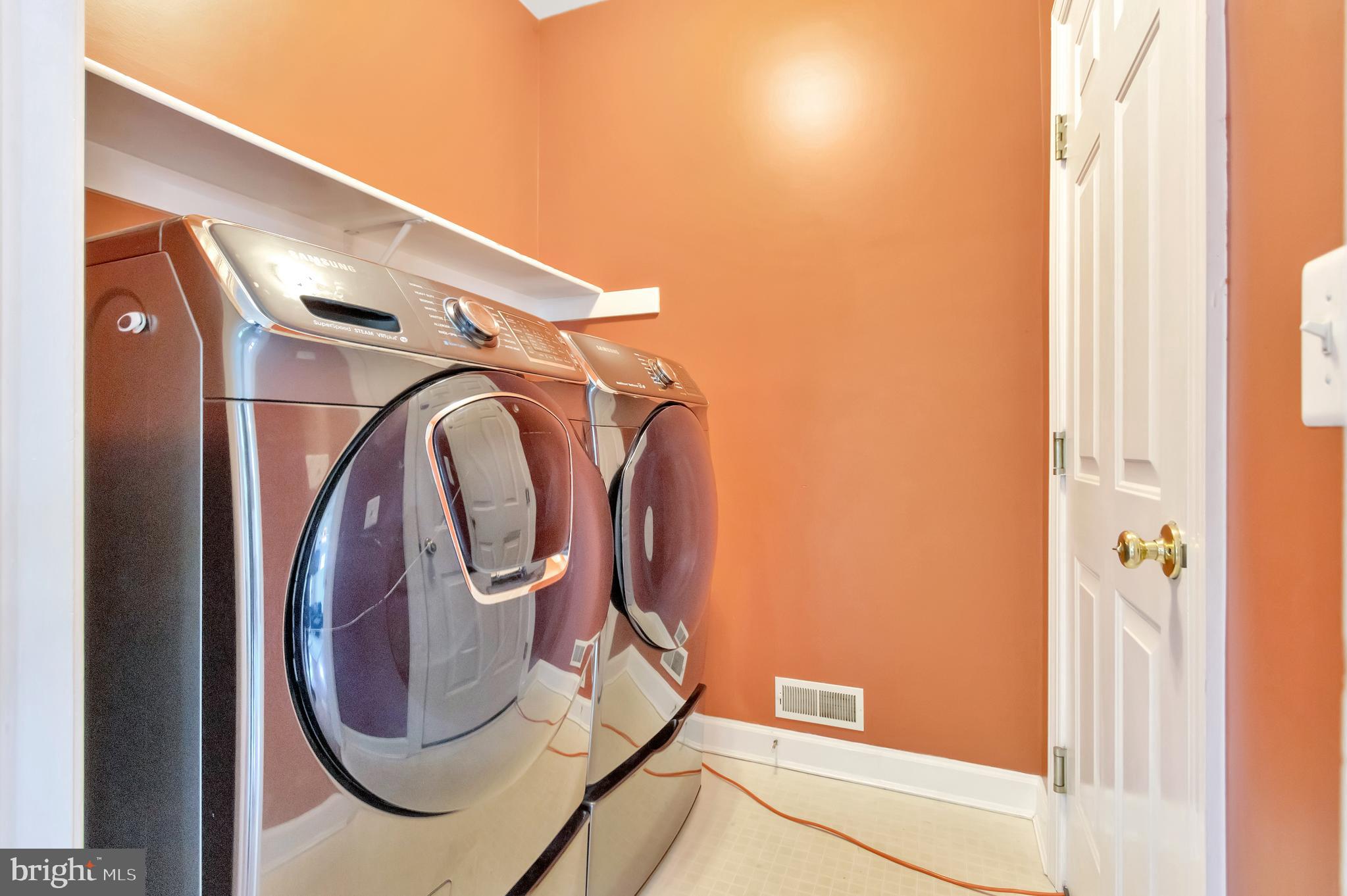 43364 Deepspring Court Ashburn, VA 20147 - Photo 20 of 59 Main Floor Laundry