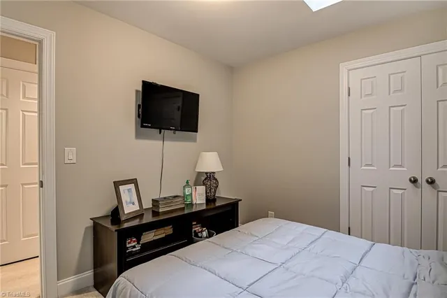 $2,750 | 1202 Southlake Court, Lexington, NC 27295