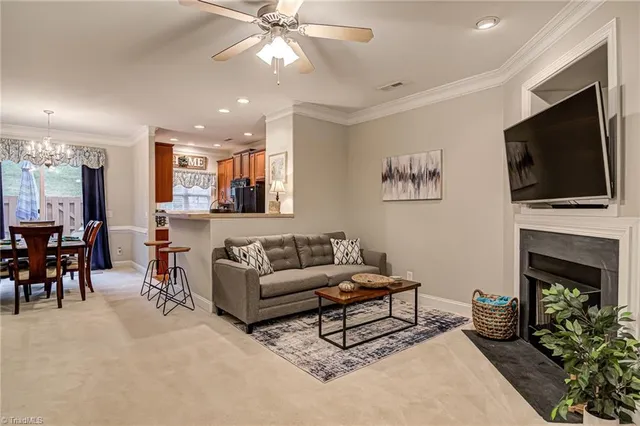 $2,750 | 1202 Southlake Court, Lexington, NC 27295