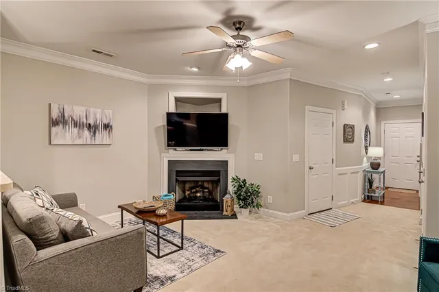 $2,750 | 1202 Southlake Court, Lexington, NC 27295