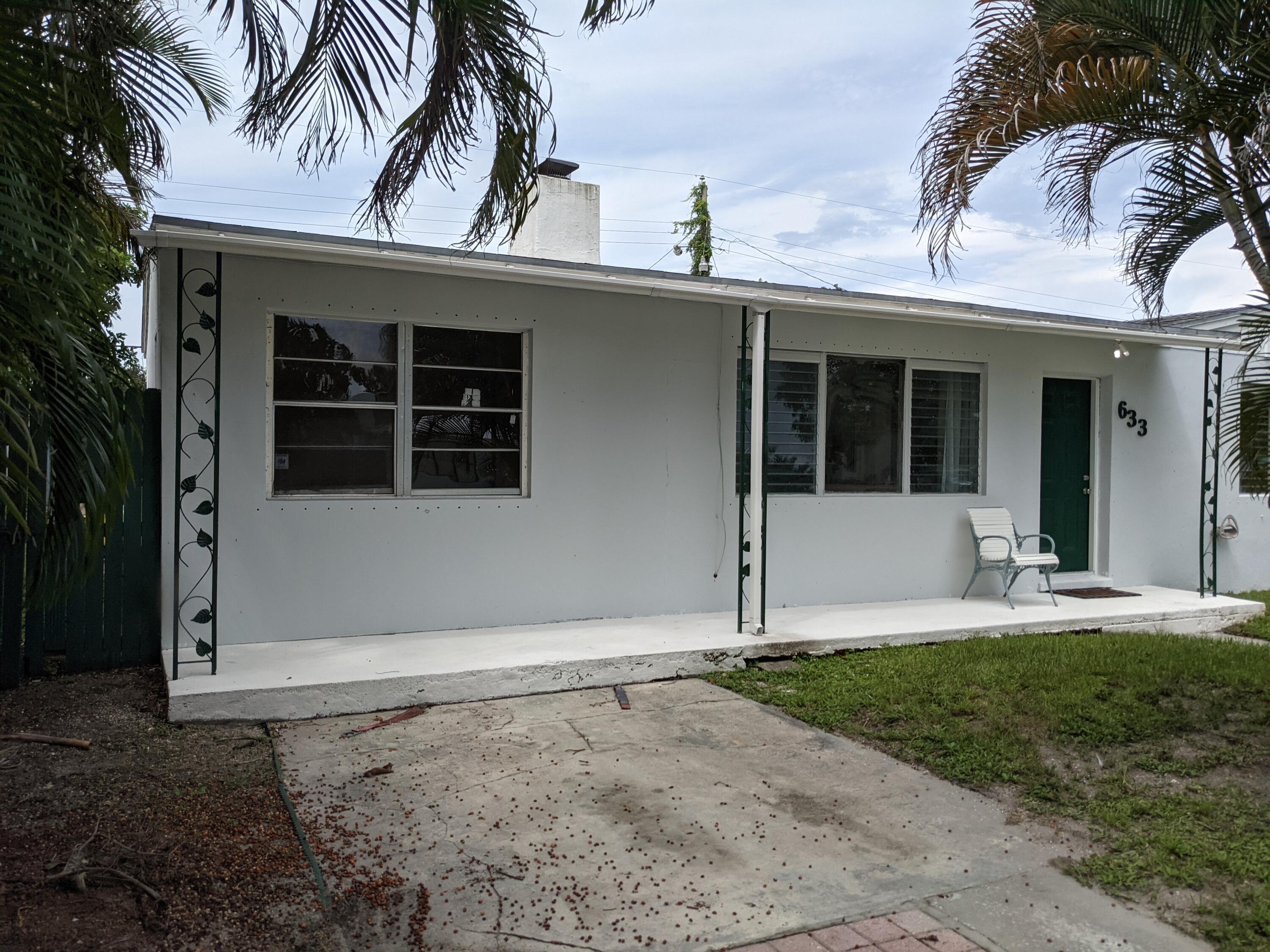 633 Cherry Road West Palm Beach, FL 33409 - Photo 2 of 20 Front Driveway