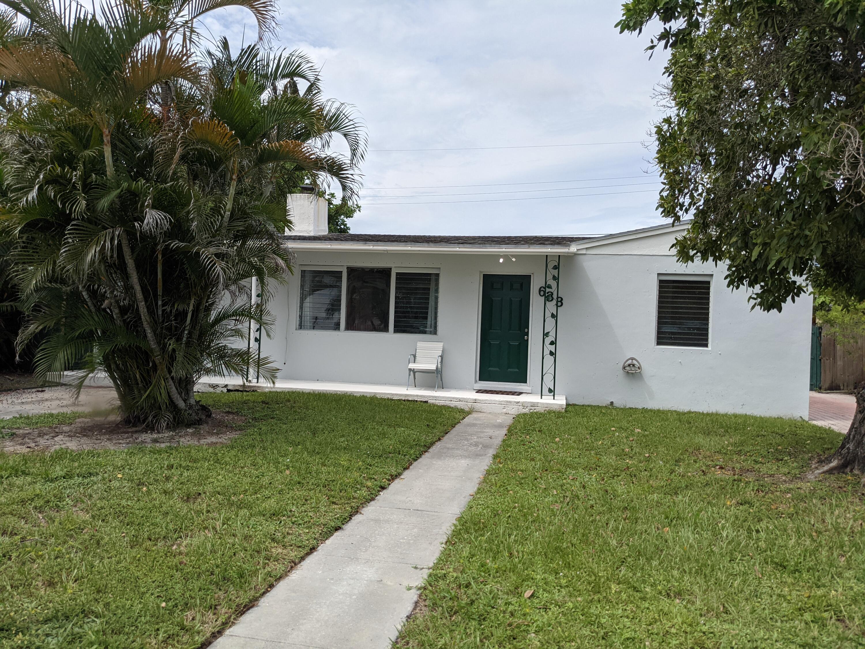 633 Cherry Road West Palm Beach, FL 33409 - Photo 3 of 20 Front