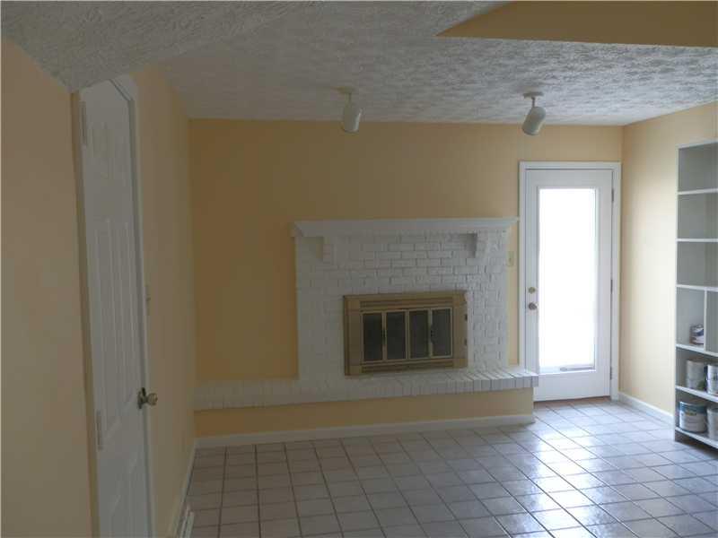 199 South Restin Road Greenwood, IN 46142 - Photo 9 of 18 Gallery Image 9