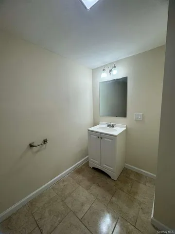 a view of utility room with washer and dryer