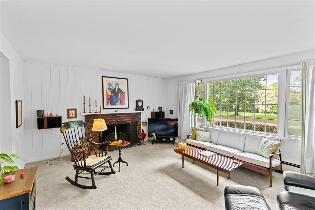 23 Old Powder House Road Lakeville, MA 02347 - Photo 11 of 41 Gallery Image 11