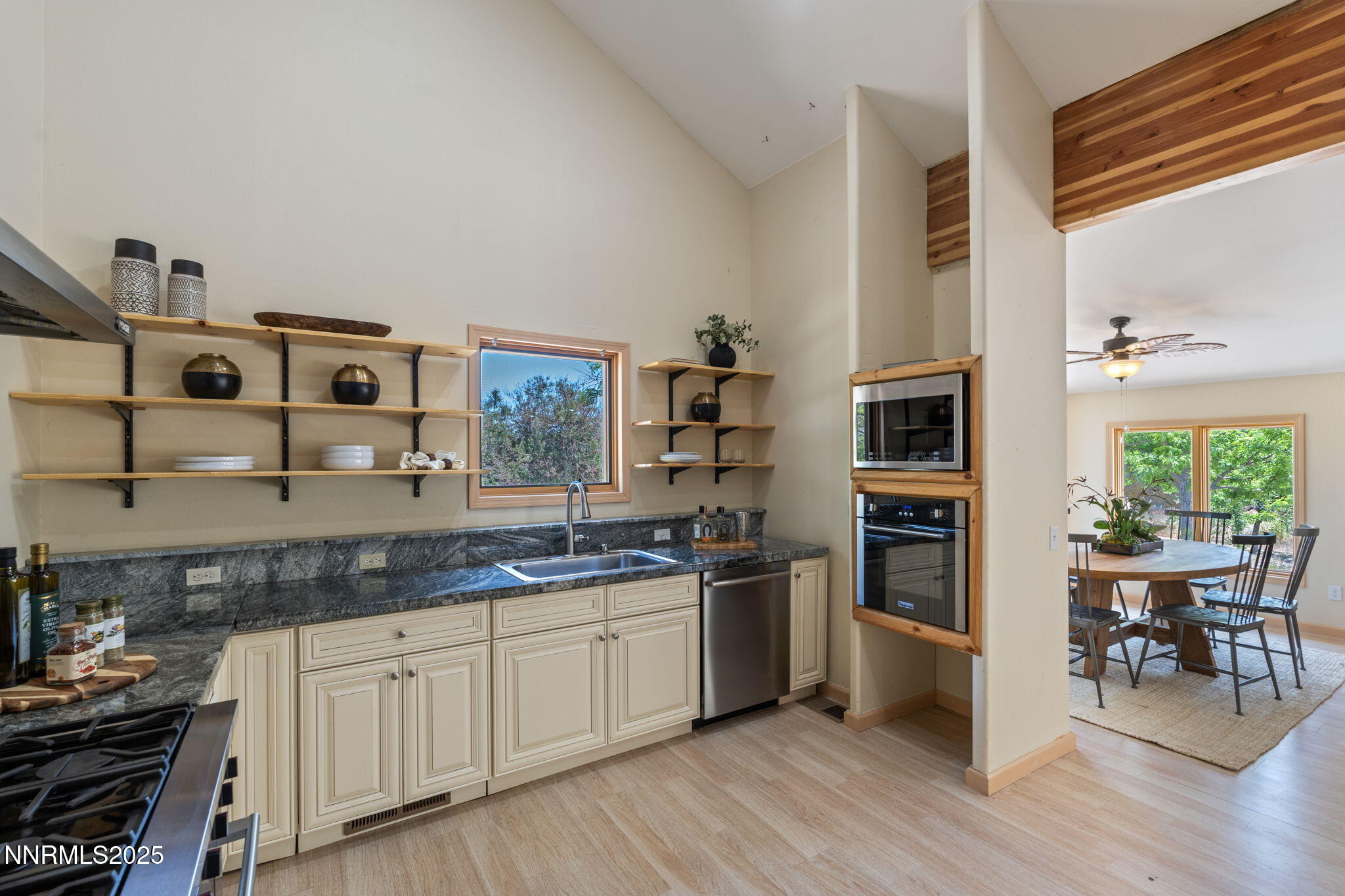 105 Rodeo Drive Reno, NV 89508 - Photo 20 of 43 29-web-or-mls-DSC00962