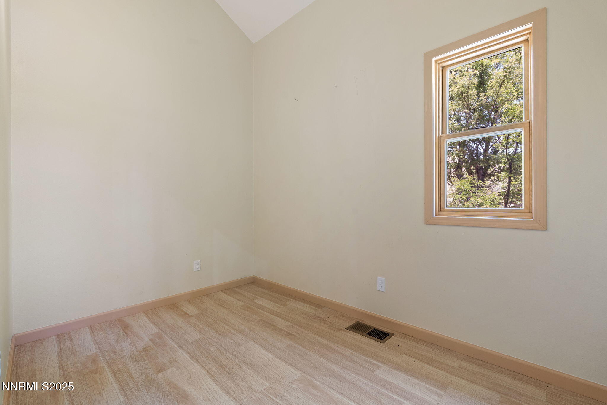105 Rodeo Drive Reno, NV 89508 - Photo 31 of 43 40-web-or-mls-DSC00837