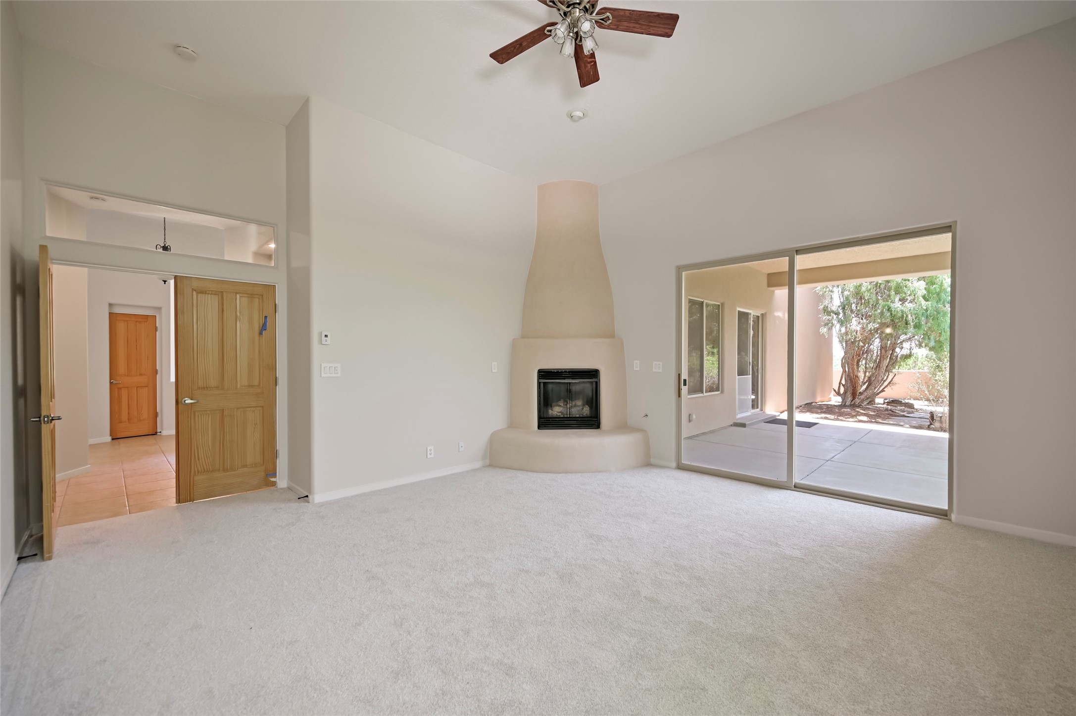 92 Canada Del Rancho Santa Fe, NM 87508 - Photo 25 of 52 Primary bedroom