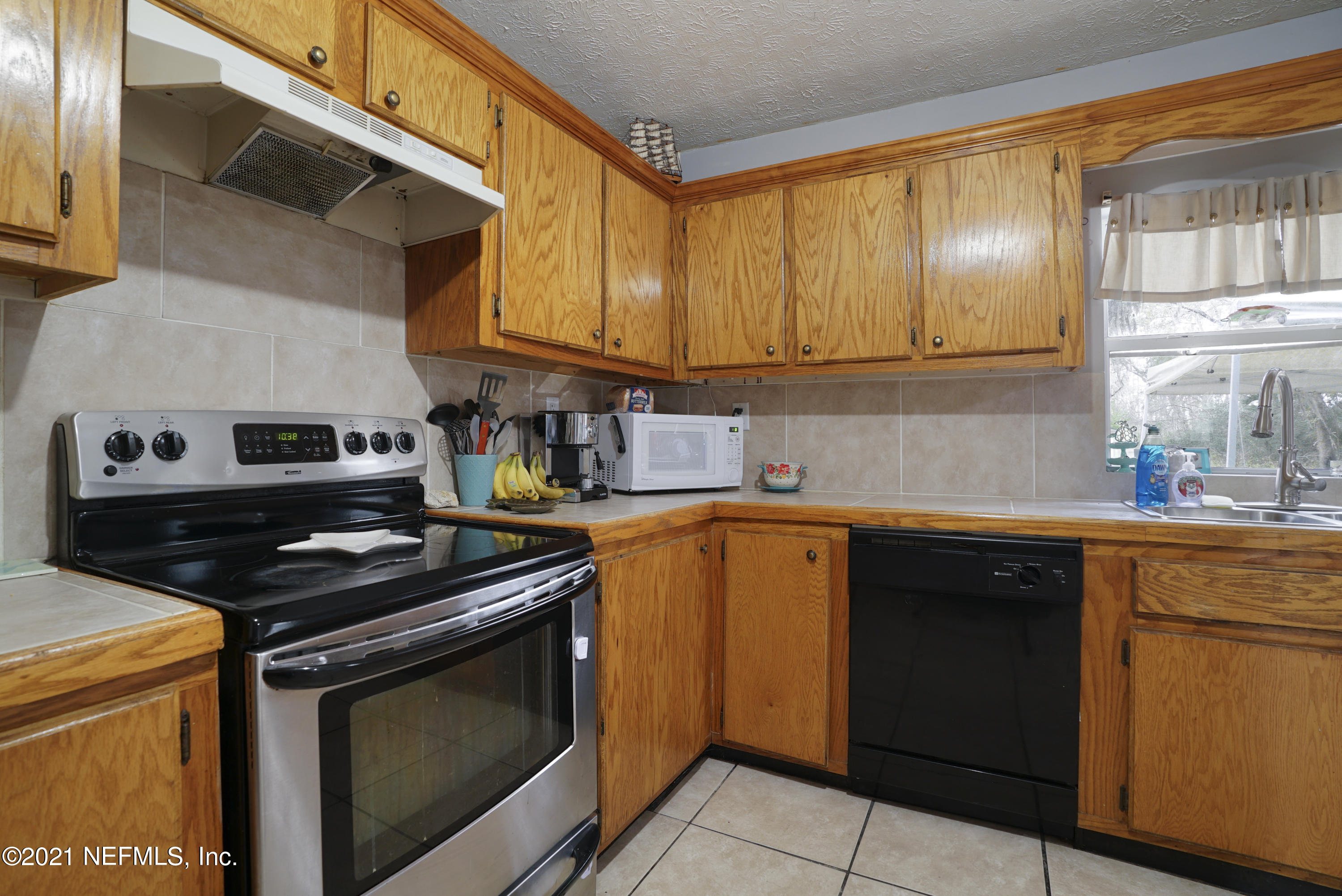 1108 Girvin Road Jacksonville, FL 32225 - Photo 11 of 35 DSC08572