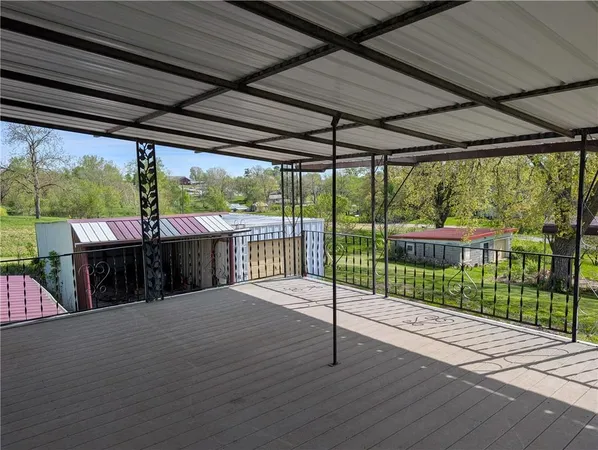 $140,000 | 508 South Lyon Street, Grant City, MO 64456