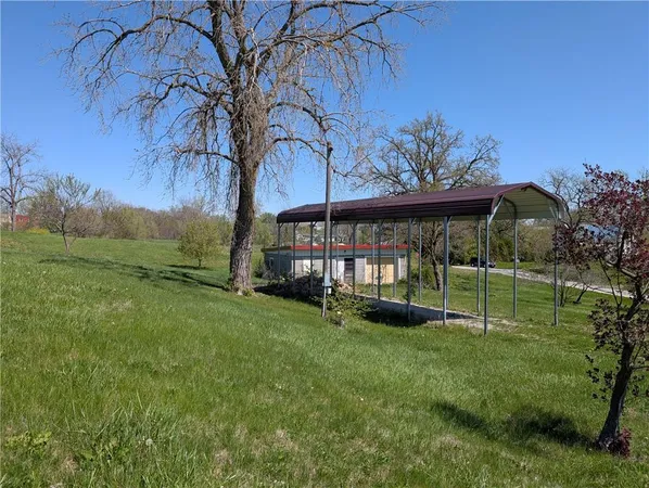 $140,000 | 508 South Lyon Street, Grant City, MO 64456