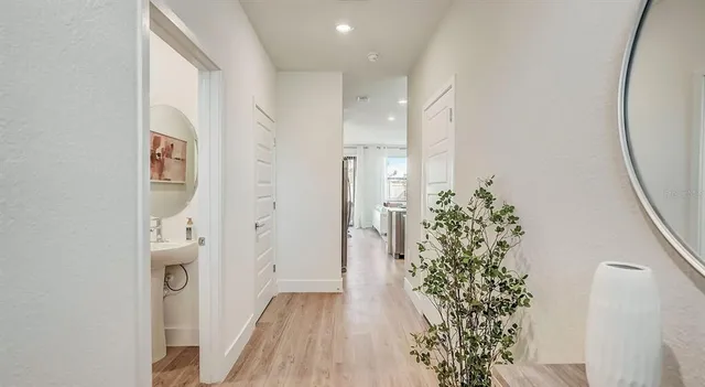 $2,700 | 8044 Gulfstream Court, Unit JADE, Lakewood Ranch, FL 34202