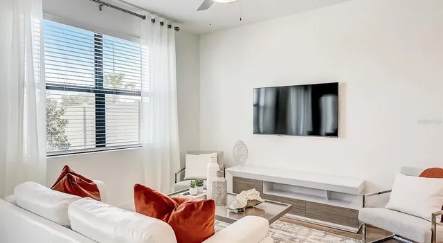 $2,700 | 8044 Gulfstream Court, Unit JADE, Lakewood Ranch, FL 34202