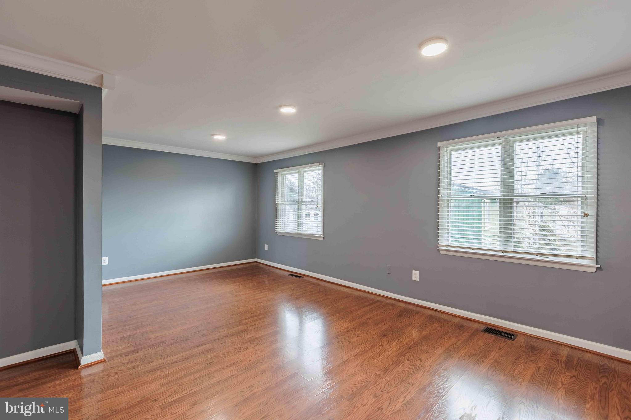 8731 Inquiry Court Walkersville, MD 21793 - Photo 10 of 44 Living room