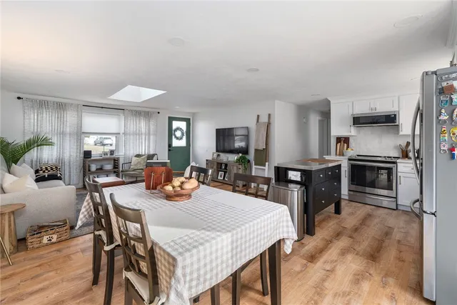 $399,900 | 225 Ardway Avenue, Warwick, RI 02889