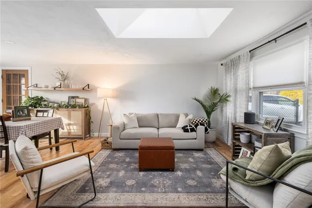 $399,900 | 225 Ardway Avenue, Warwick, RI 02889