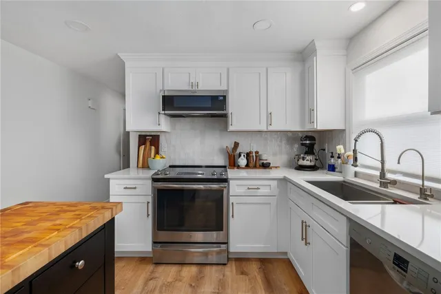 $399,900 | 225 Ardway Avenue, Warwick, RI 02889