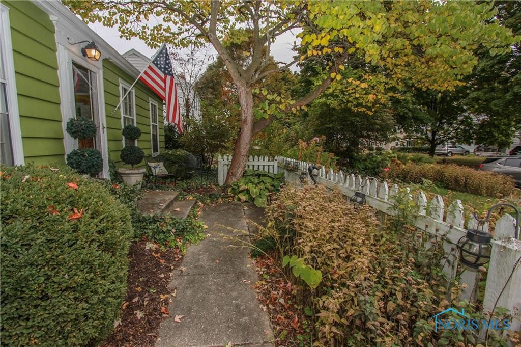 4427 Garrison Road Toledo, OH 43613 - Photo 4 of 26 Gallery Image 4