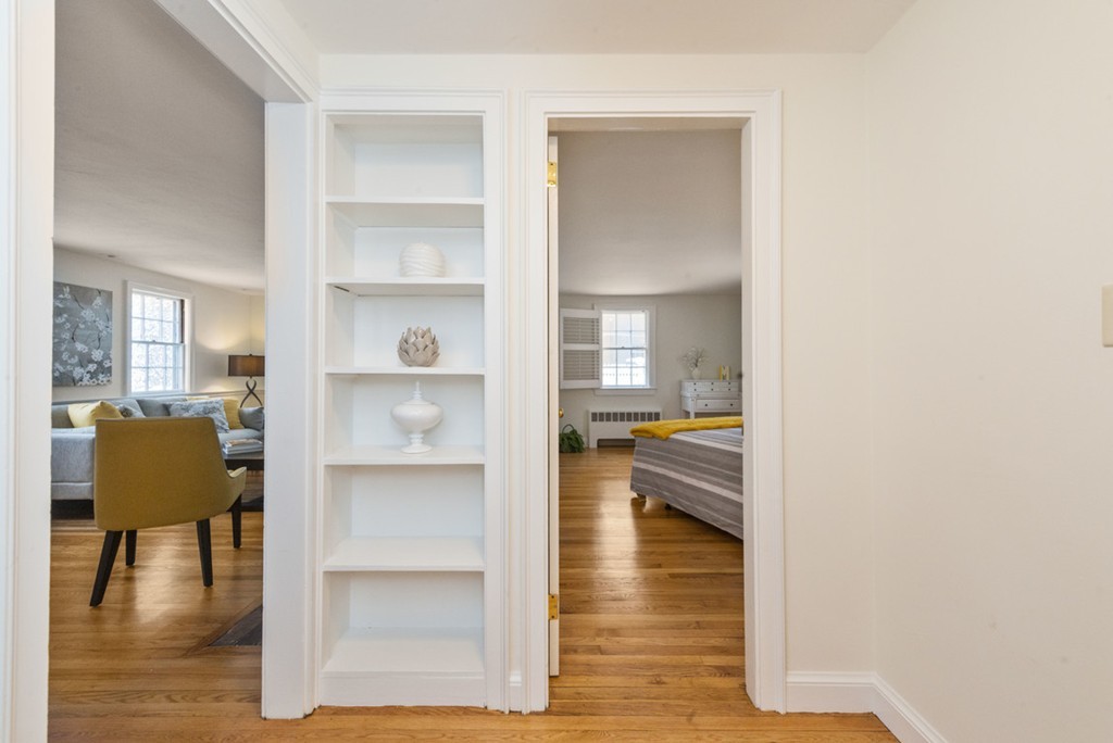 77 Locksley Road Lynnfield, MA 01940 - Photo 13 of 30 Gallery Image 13