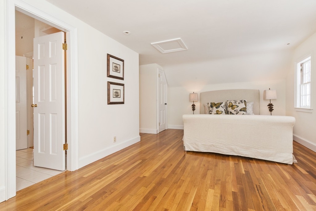 77 Locksley Road Lynnfield, MA 01940 - Photo 19 of 30 Gallery Image 19