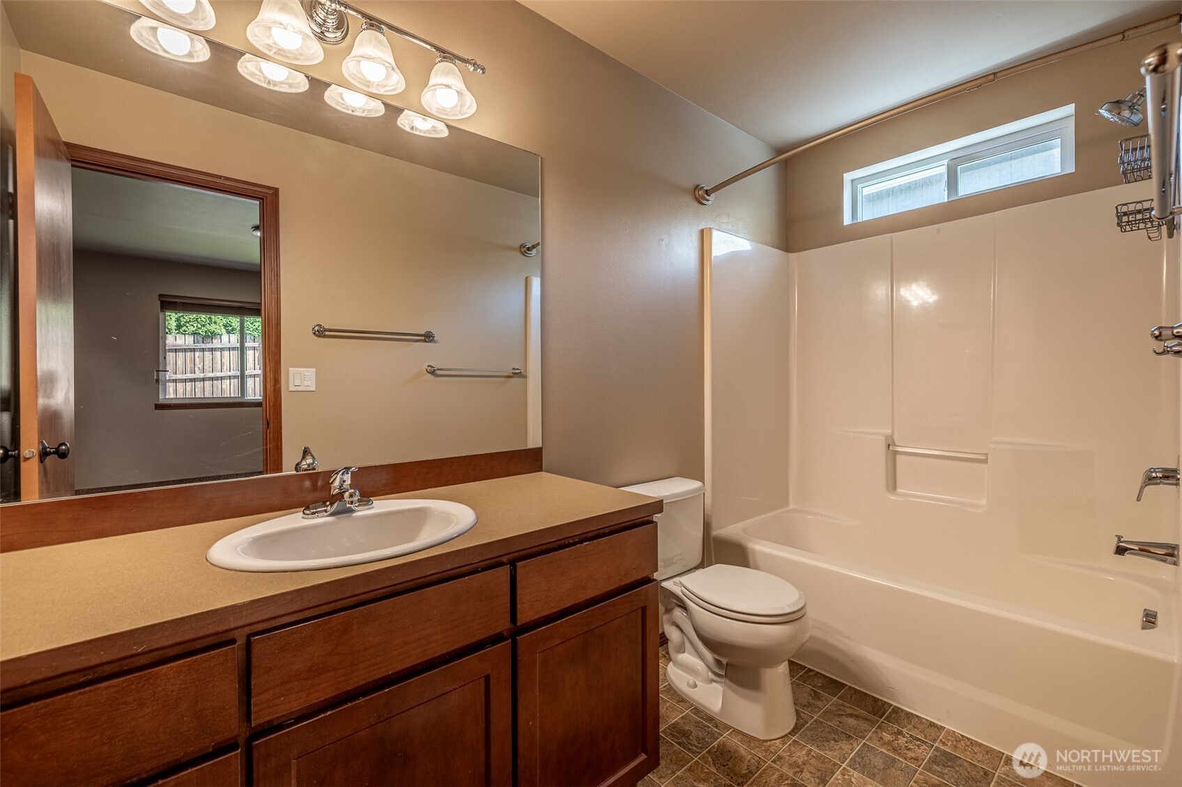 2124 Citation Loop Wenatchee, WA 98801 - Photo 9 of 15 Gallery Image 9