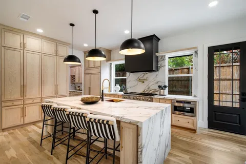 $2,275,000 | 6162 Prospect Avenue, Dallas, TX 75214