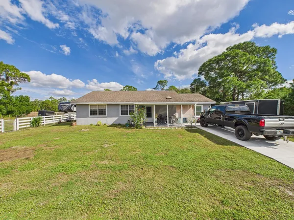 $299,000 | 513 Serenade Terrace, Lake Placid, FL 33852