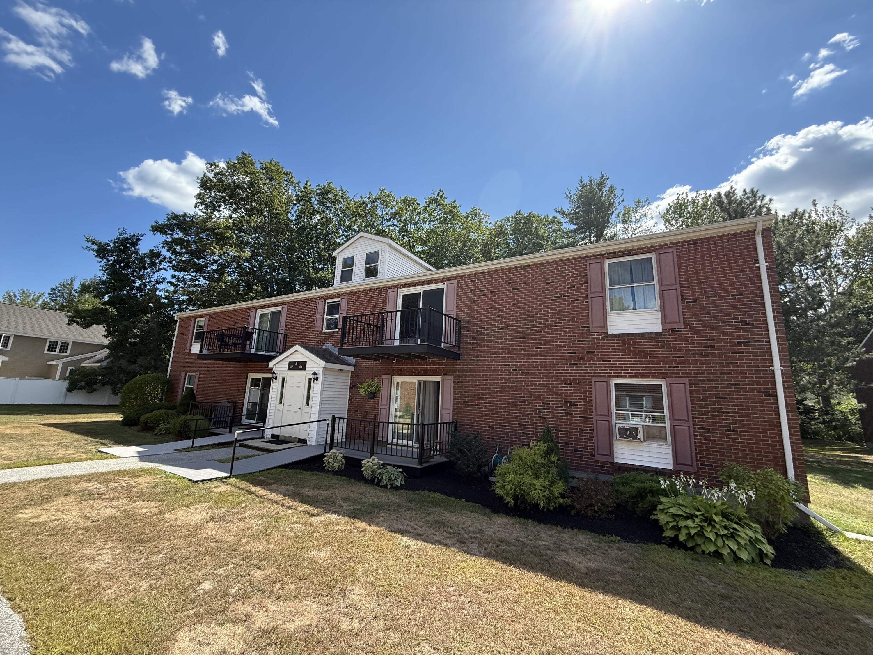 5 Academy Place, Unit 57 Saco, ME 04072 - Photo 2 of 33 IMG_3132