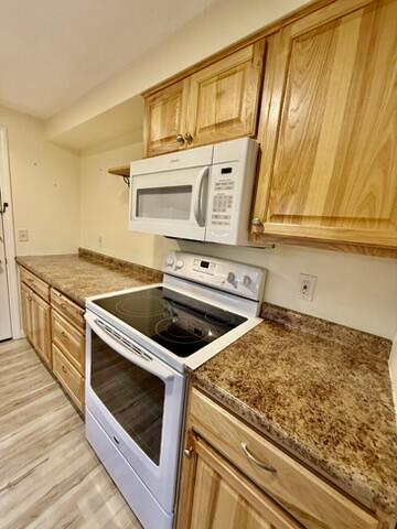 5 Academy Place, Unit 57 Saco, ME 04072 - Photo 24 of 33 41356028-5C89-42FB-BD6B-C3DF2C2E8A14_4_5